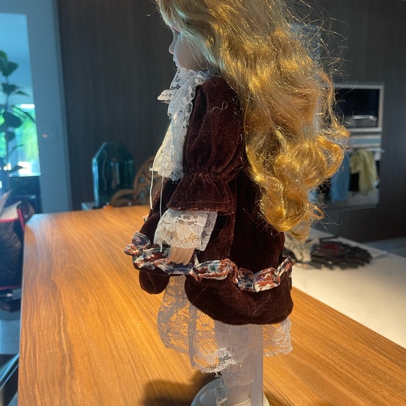 2 beautiful vintage Dolls - Picture 6 of 15